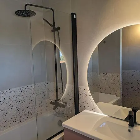 Villa, Walking Distance From Ons *